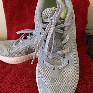 Women’s Nike Renew Run